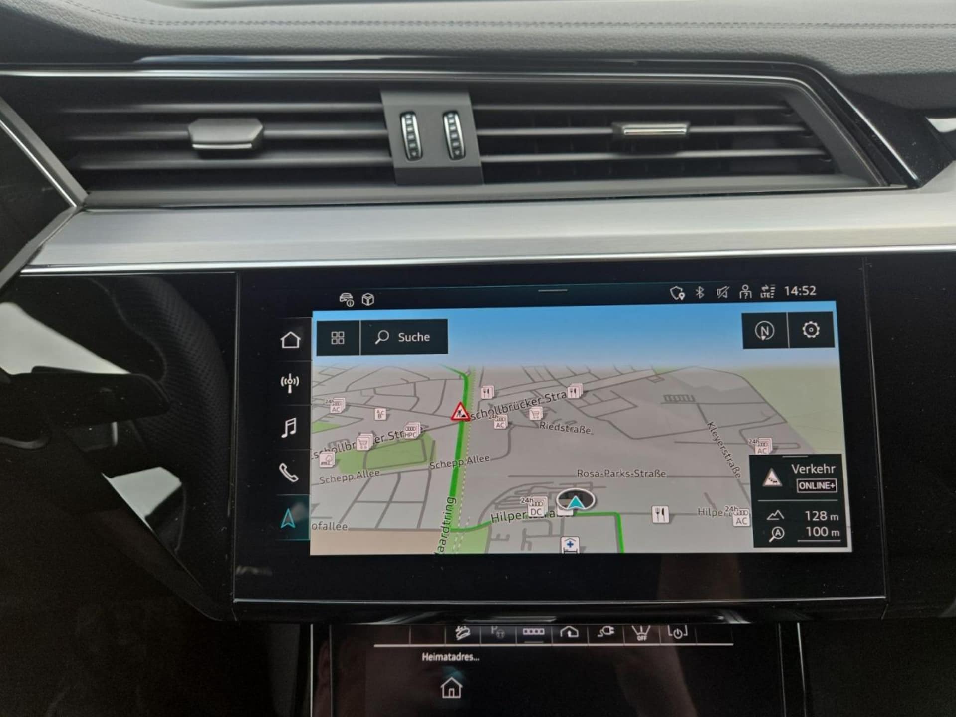 Audi Q8 e-tron S line