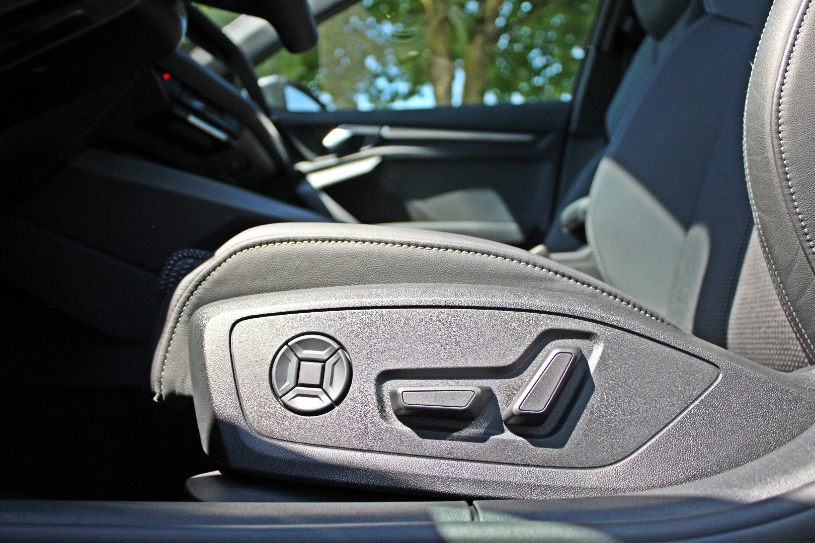 Image about Audi S3 Limousine TFSI quattro S tronic
