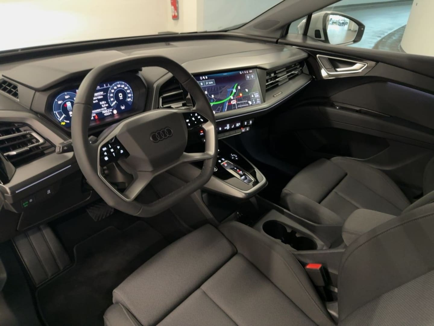 Bild über Audi Q4 e-tron 40 e-tron - für weitere Informationen kontaktieren Sie den Audi Partner