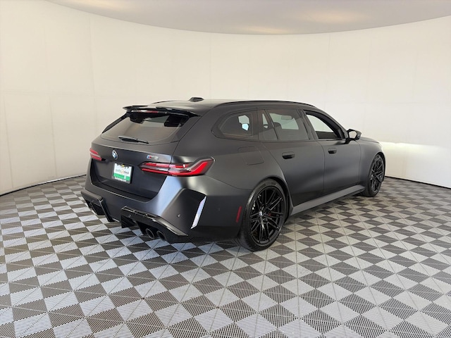 2025 BMW M5
