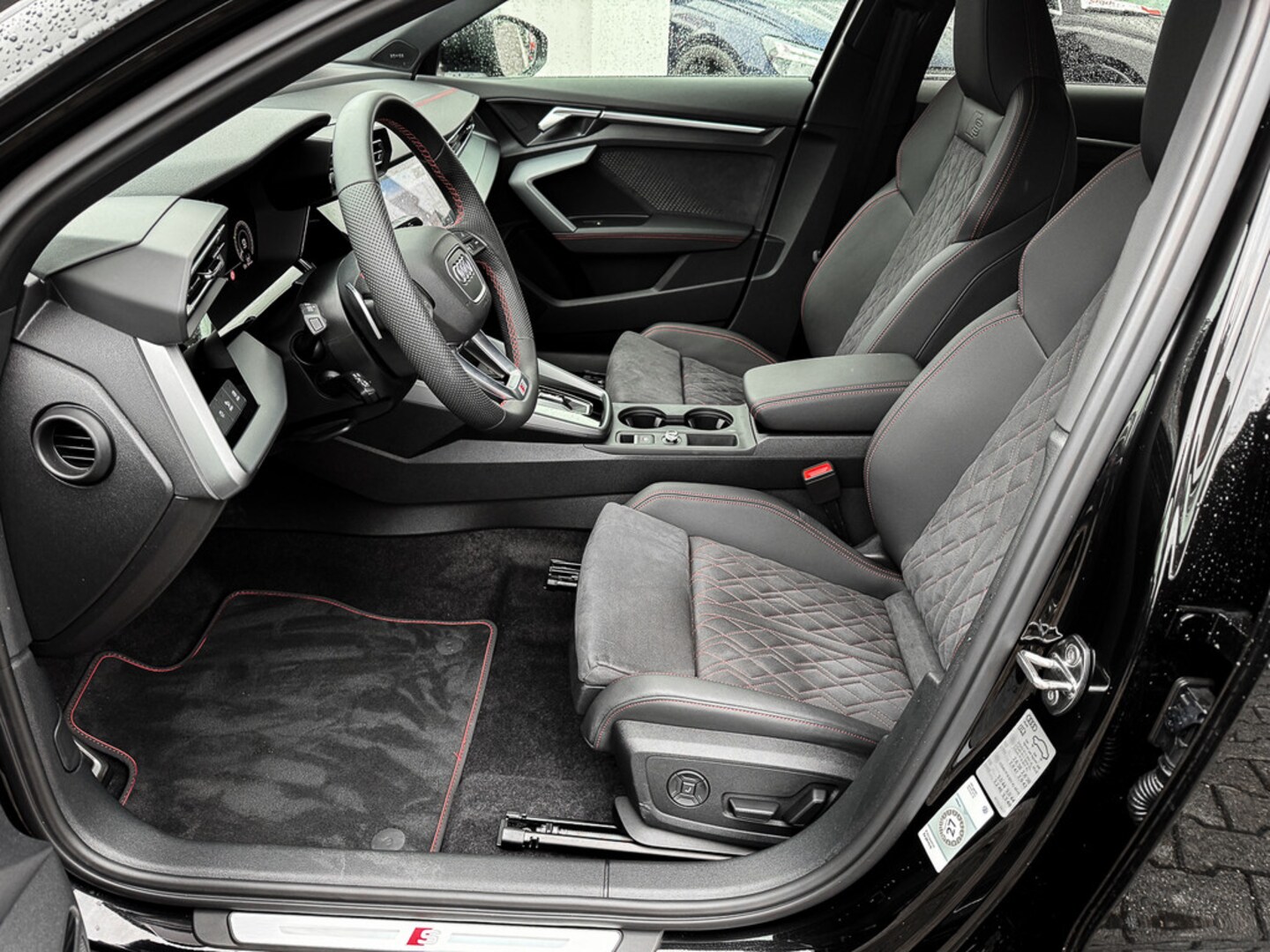 Bild über Audi A3 Sportback TFSI e TFSI e 150 kW S tronic - für weitere Informationen kontaktieren Sie den Audi Partner