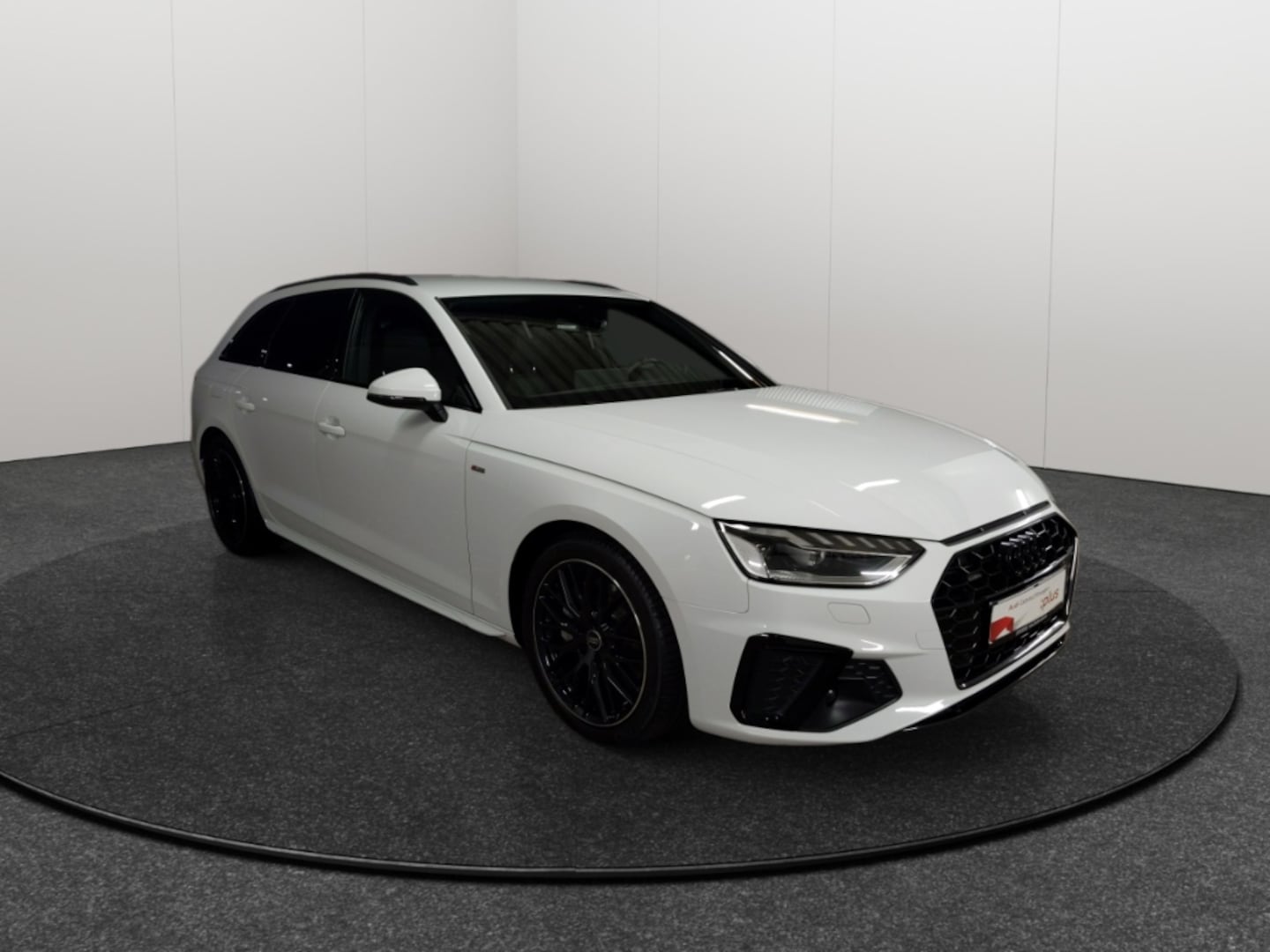 Bild über Audi A4 Avant S line 40 TFSI quattro S tronic - für weitere Informationen kontaktieren Sie den Audi Partner