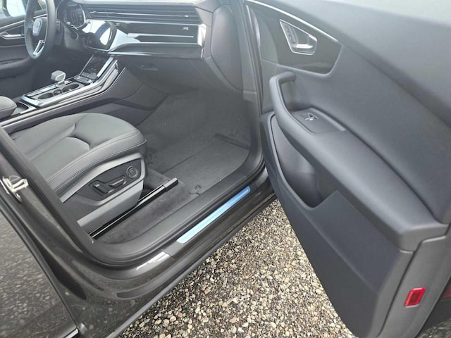 2026 Audi Q7 Premium - Photo 10
