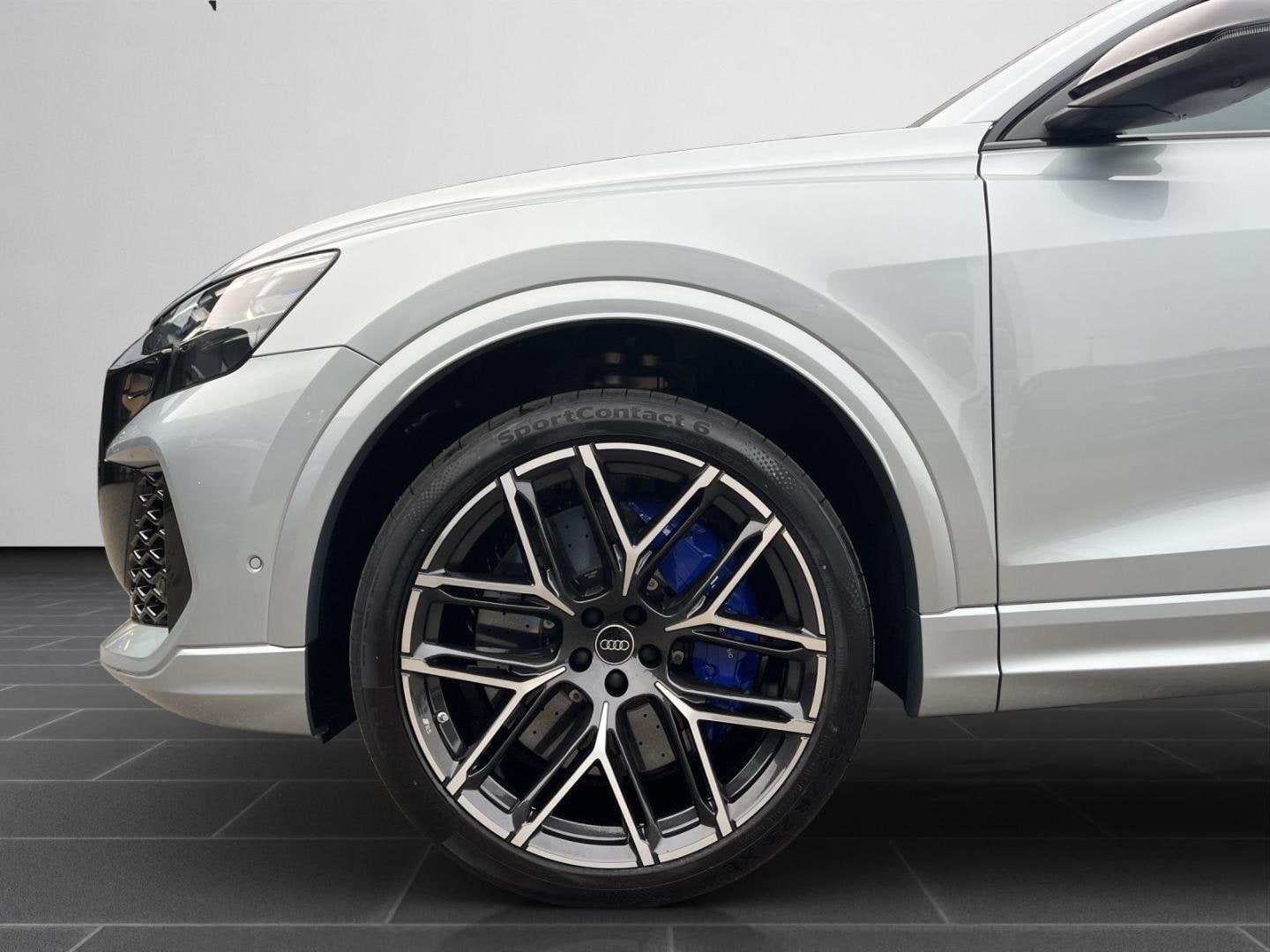 Bild über Audi RS Q8 SUV TFSI quattro 471 kW tiptronic - für weitere Informationen kontaktieren Sie den Audi Partner