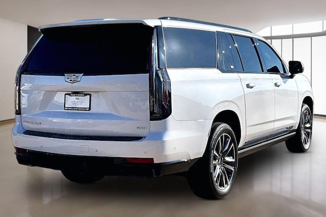 2022 Cadillac Escalade ESV