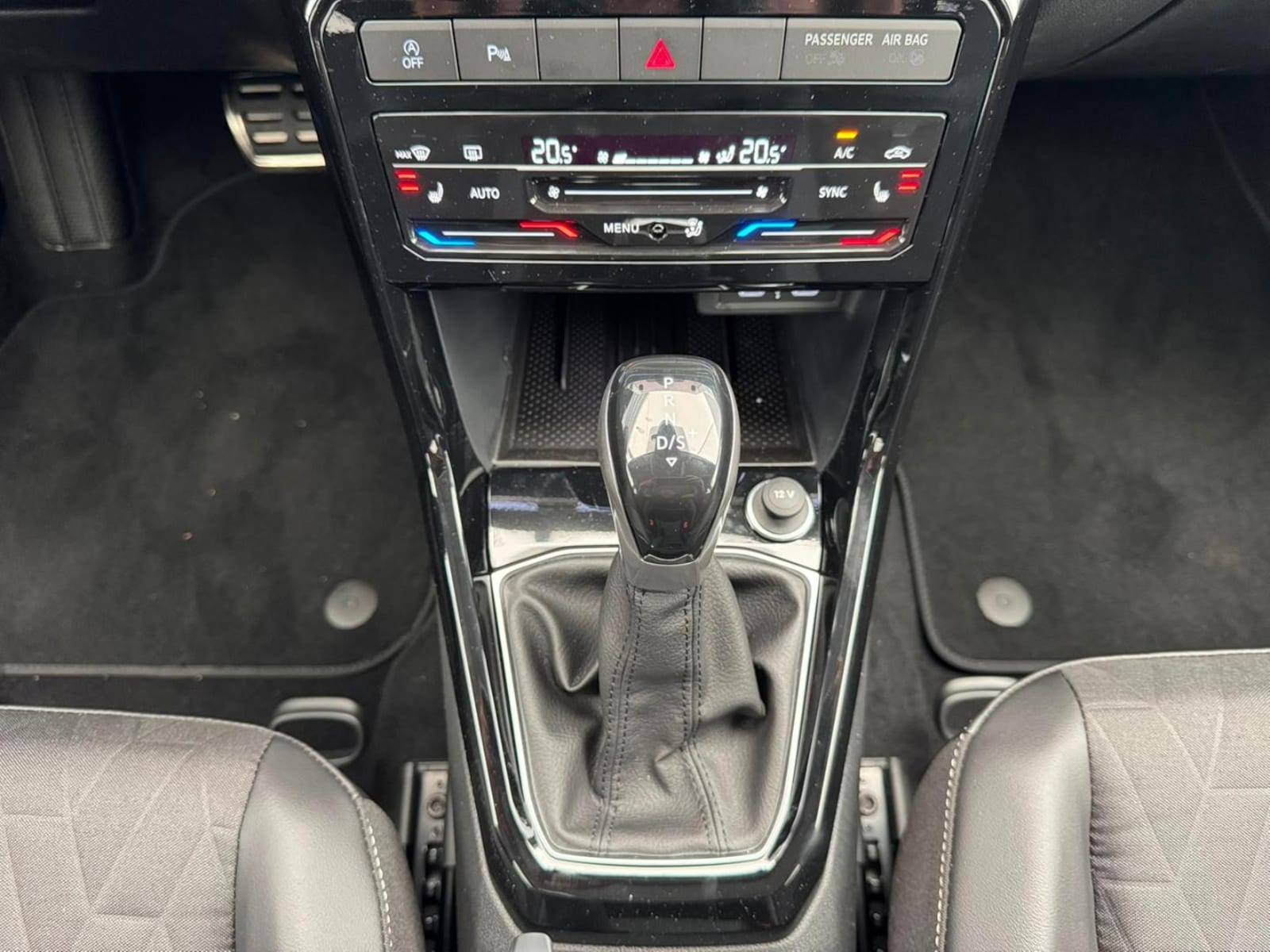 Volkswagen T-Cross – Bild 8