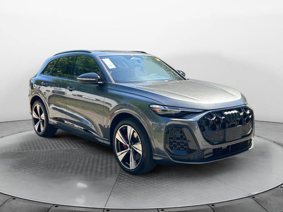 2026 Audi SQ5 Premium Plus quattro's photo