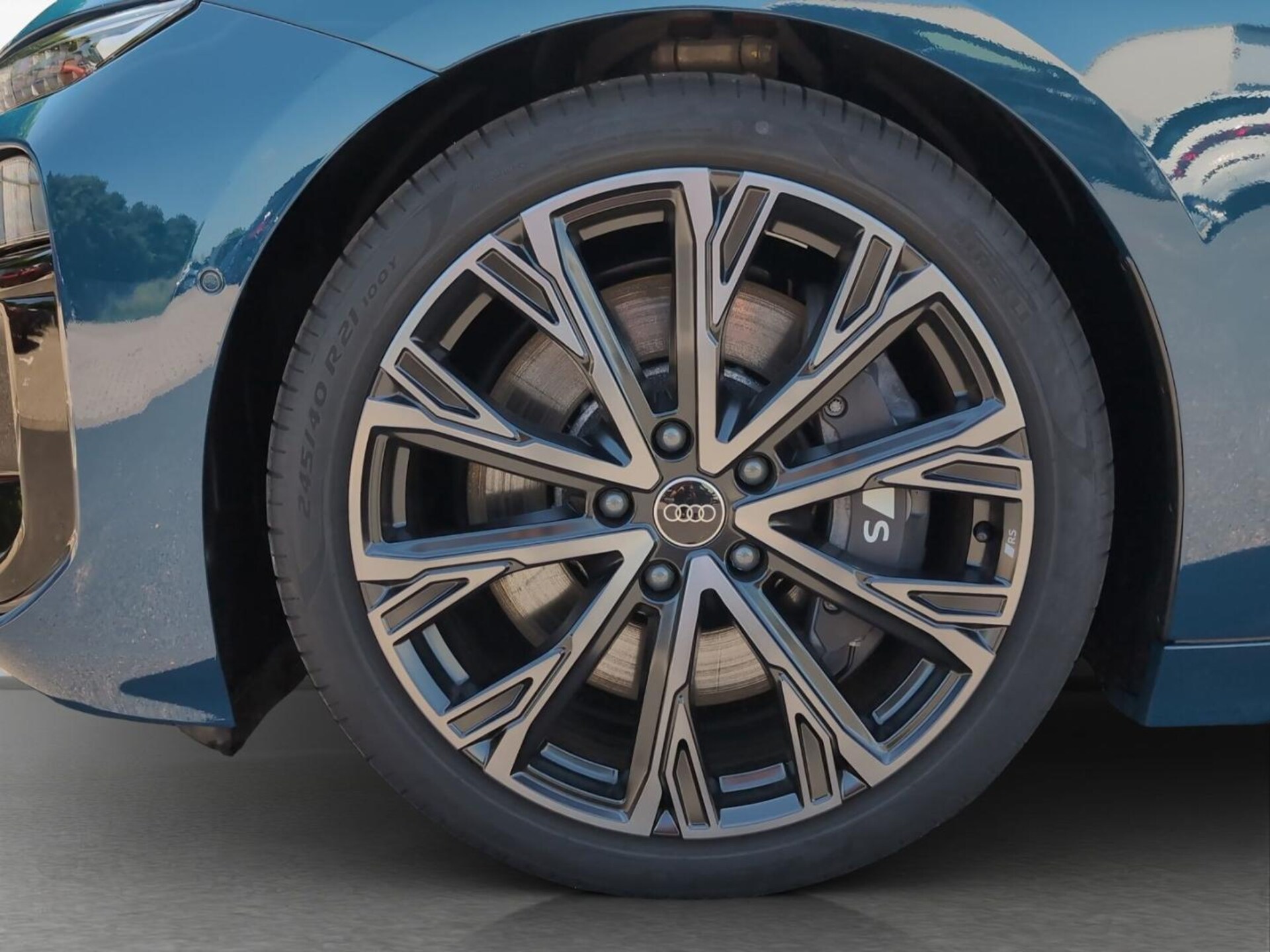 Audi S6 Sportback e-tron edition one