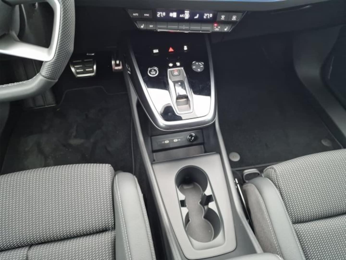 Bild über Audi Q4 Sportback e-tron 55 e-tron quattro - für weitere Informationen kontaktieren Sie den Audi Partner