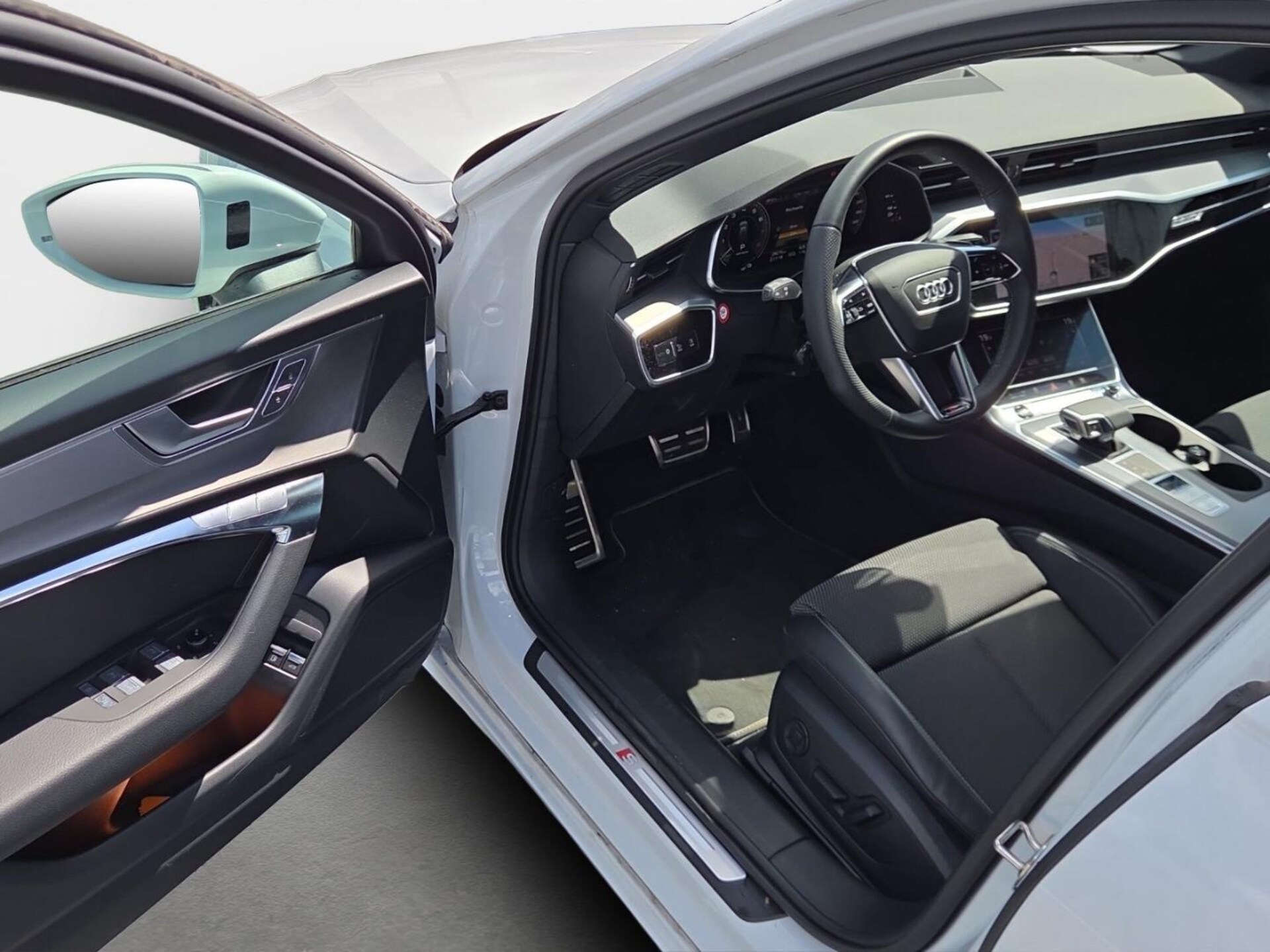Audi A6 Avant TFSI e Design
