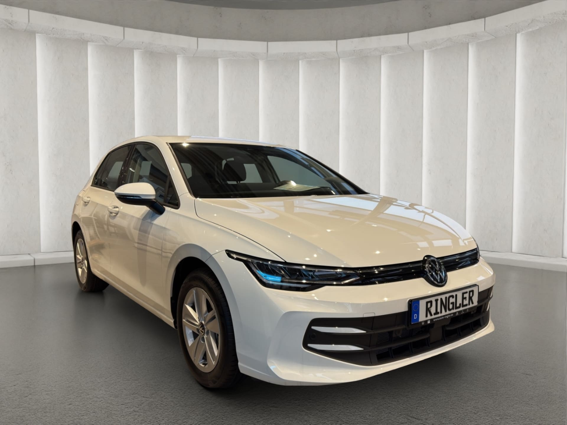 Volkswagen Golf Life