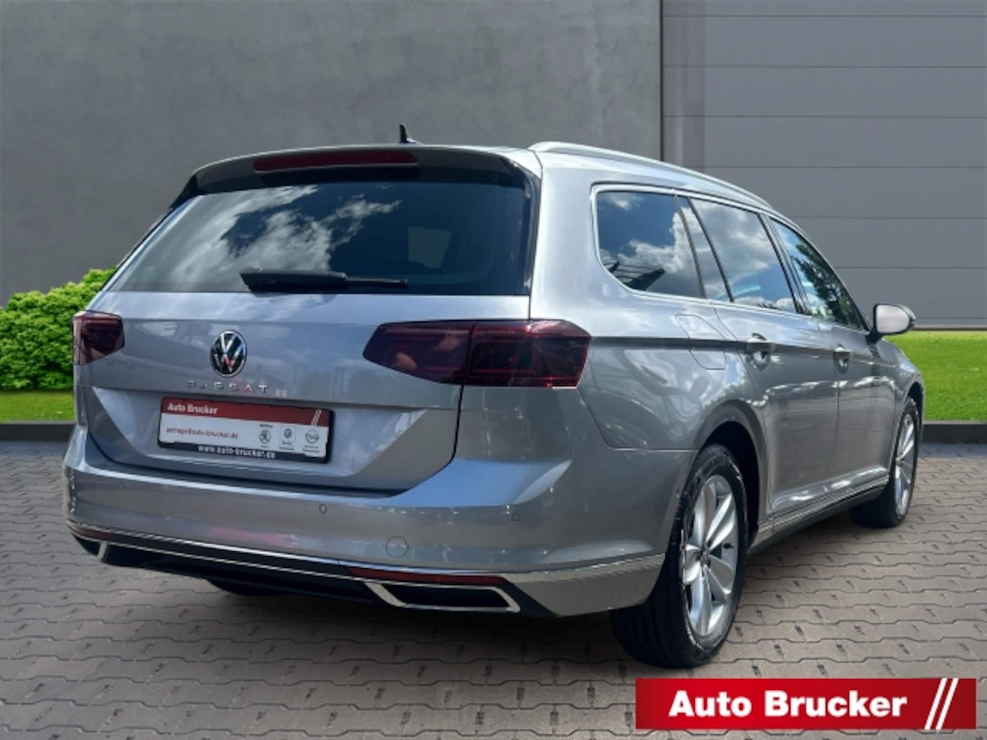 Volkswagen Passat Elegance