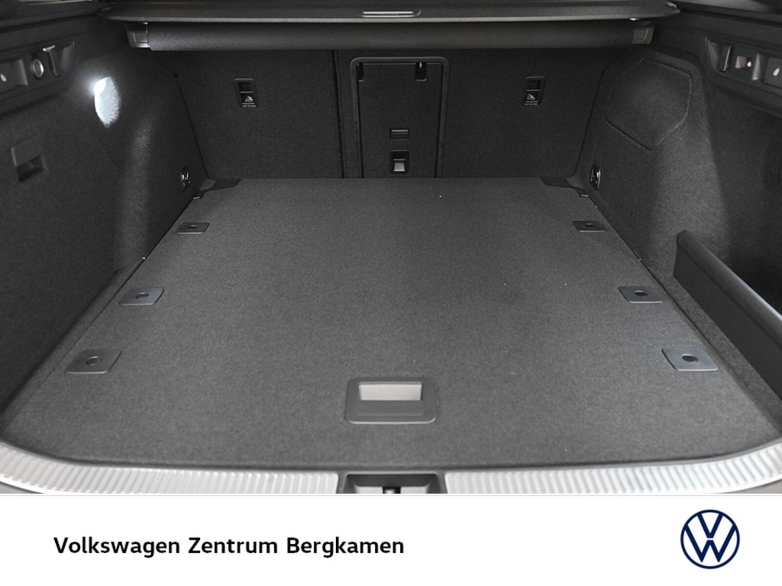 Volkswagen Passat – Bild 8