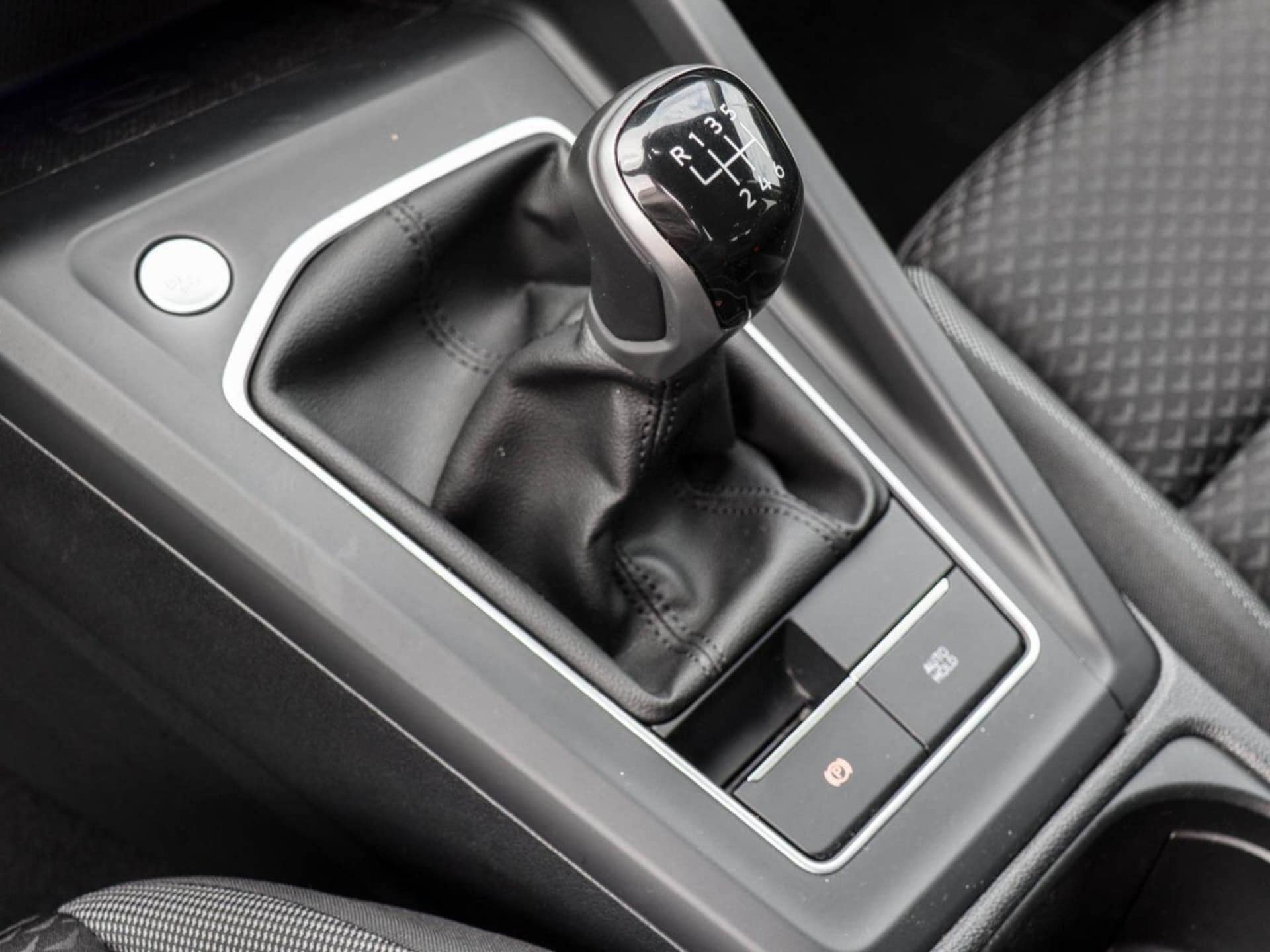 Volkswagen Golf Active