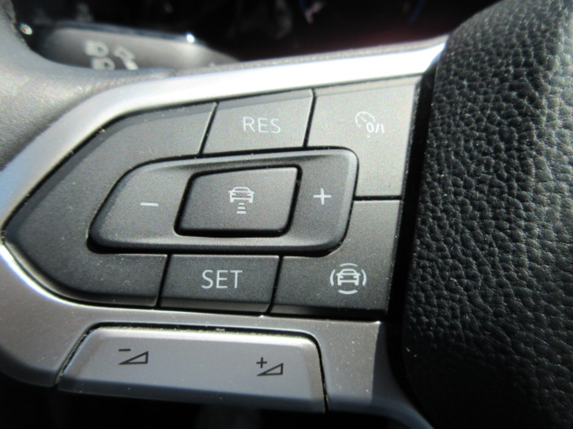 Volkswagen Golf Active