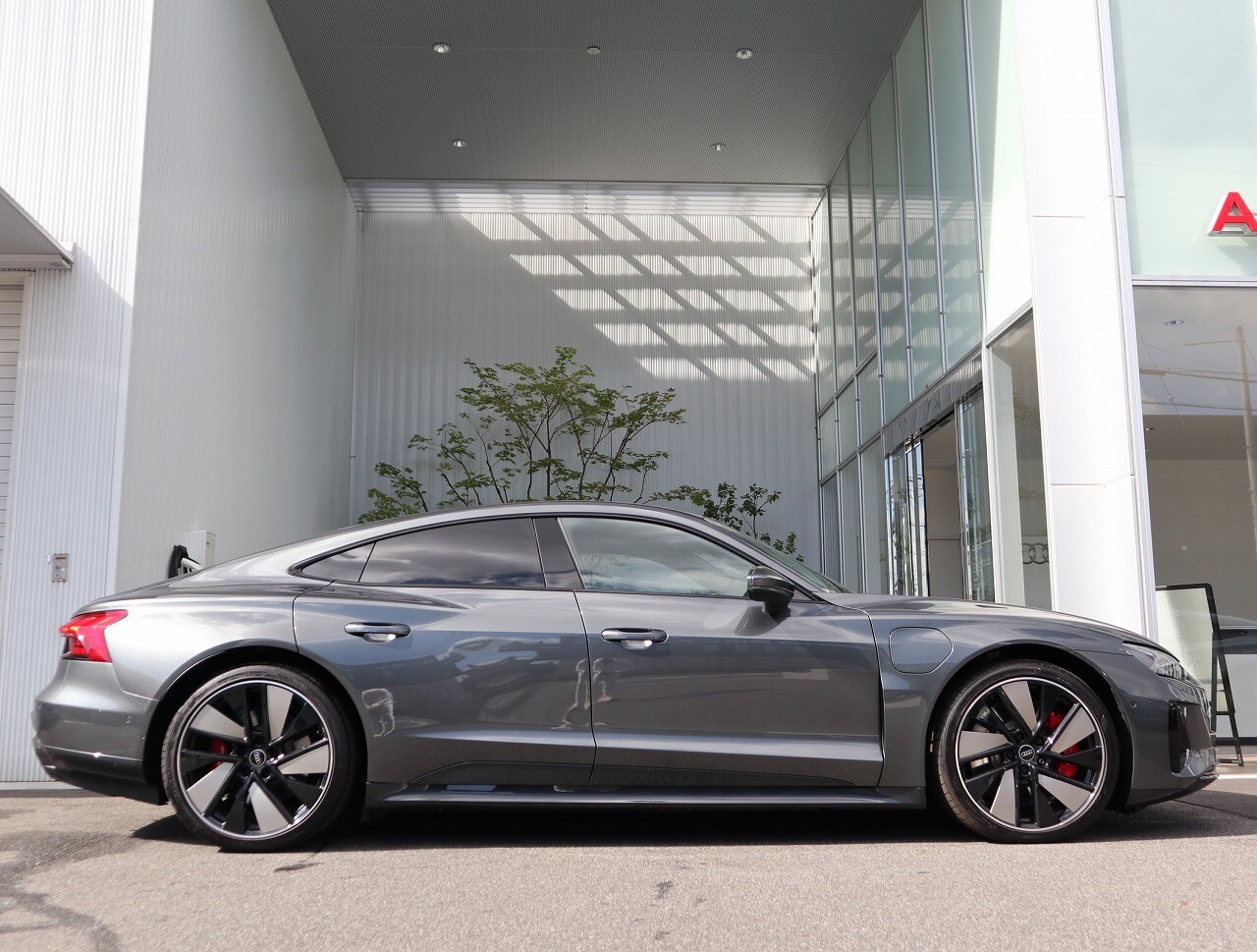 Image about Audi e-tron GT e-tron GT quattro