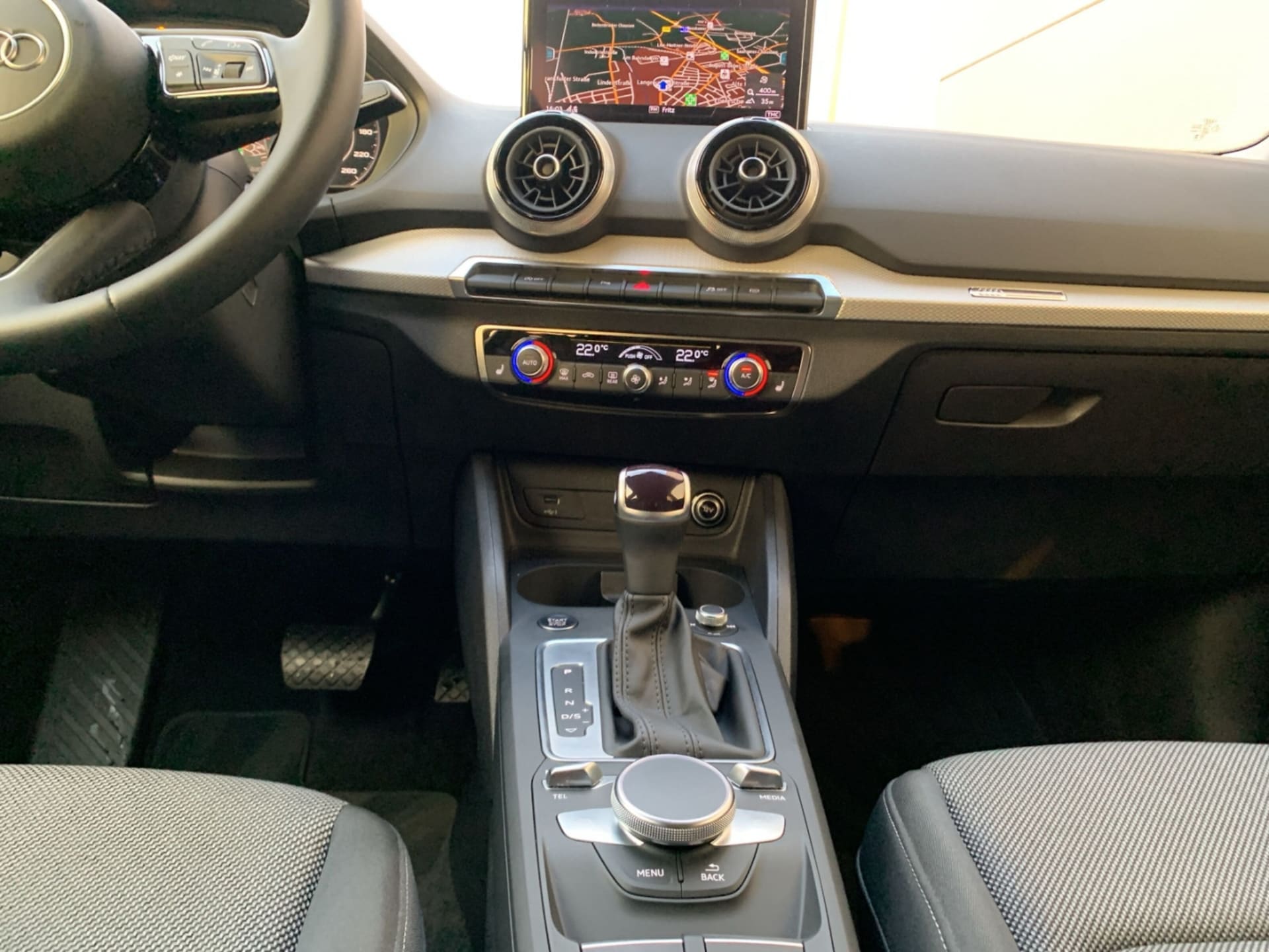 Audi Q2 S line