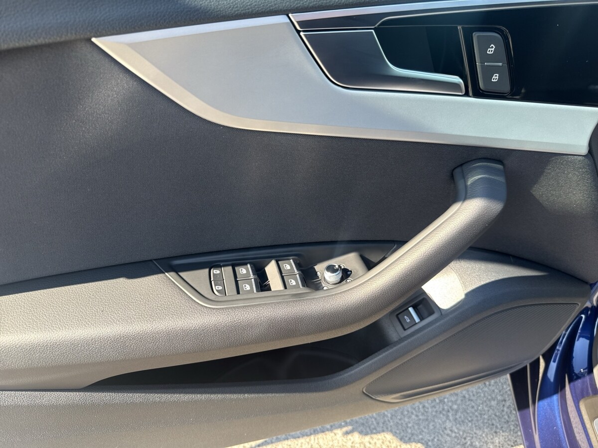 Image about Audi A4 Limousine 35 TFSI S tronic