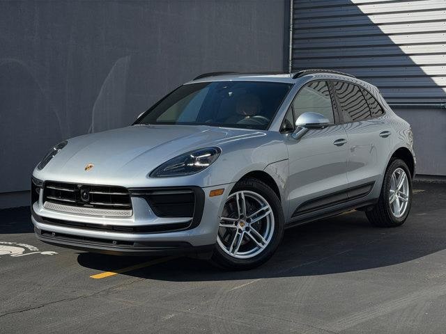 2025 Porsche Macan