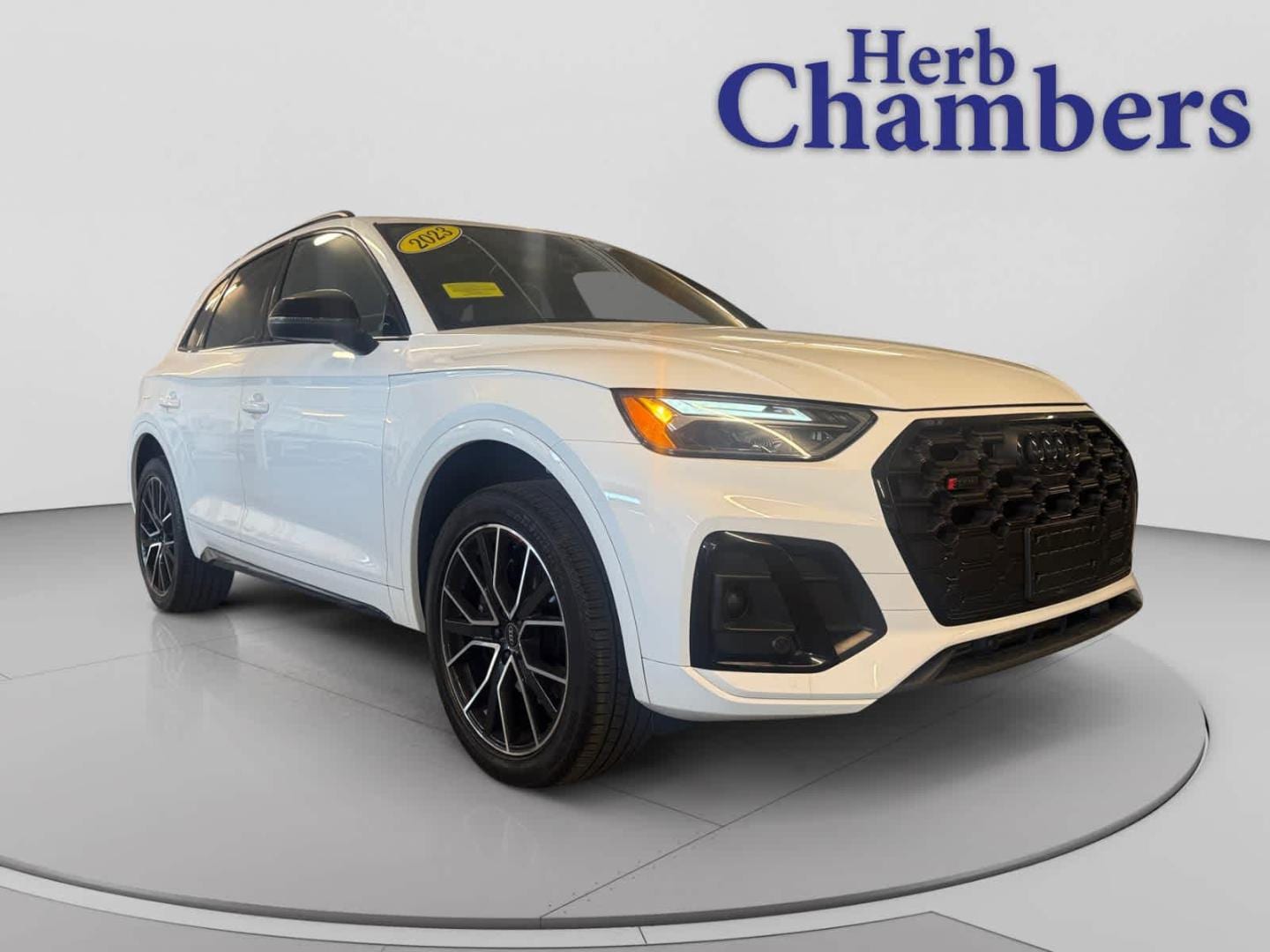 2023 Audi SQ5 Premium Plus's photo