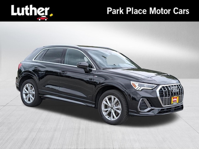 2022 Audi Q3