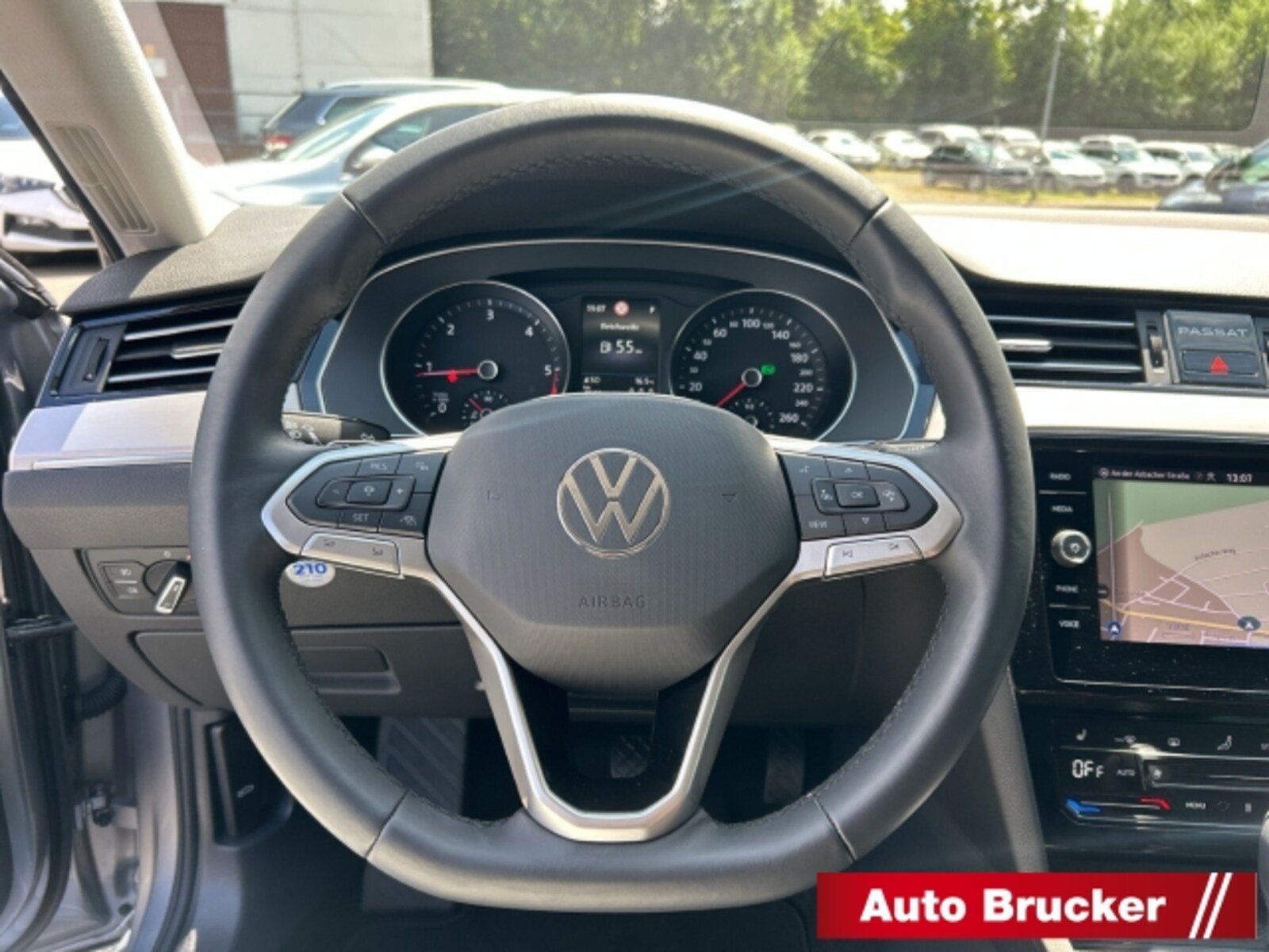 Volkswagen Passat – Bild 12