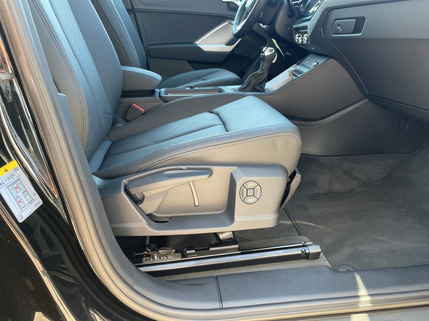 Bild über Audi Q3 TFSI 110 kW S tronic - für weitere Informationen kontaktieren Sie den Audi Partner