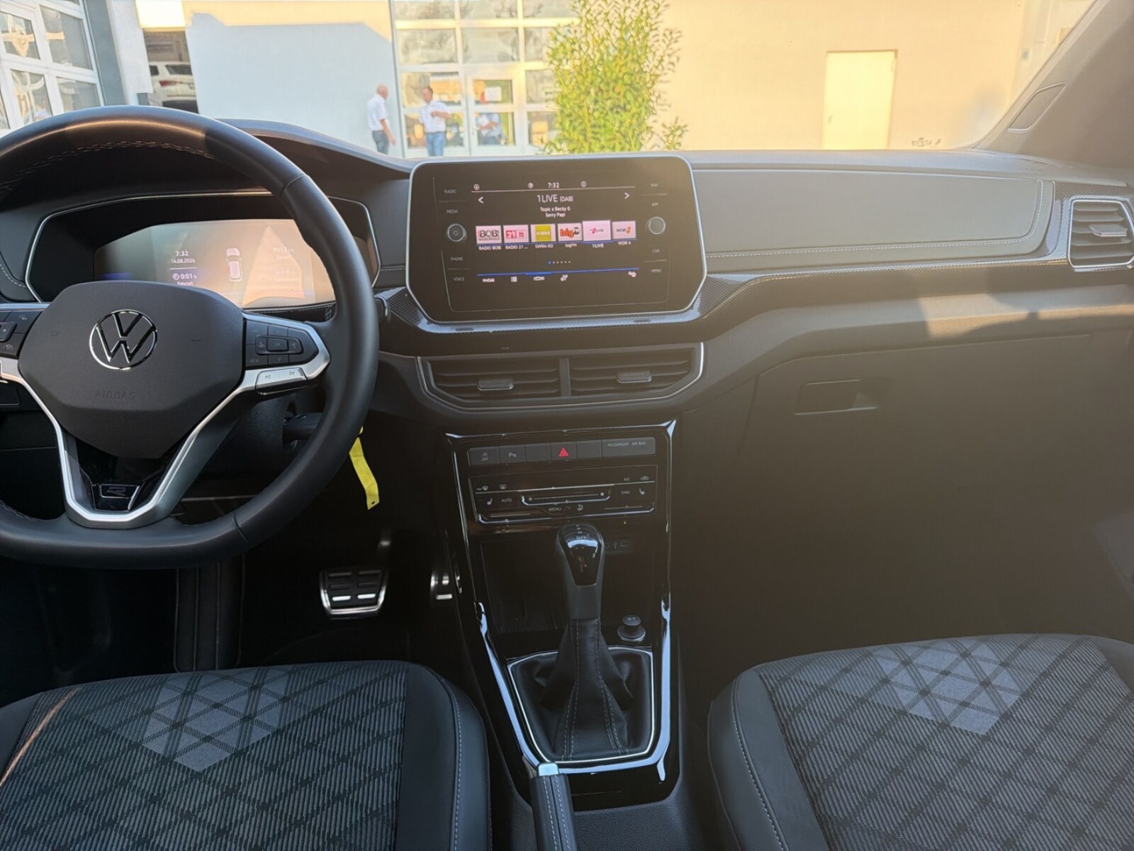 Volkswagen T-Cross – Bild 9