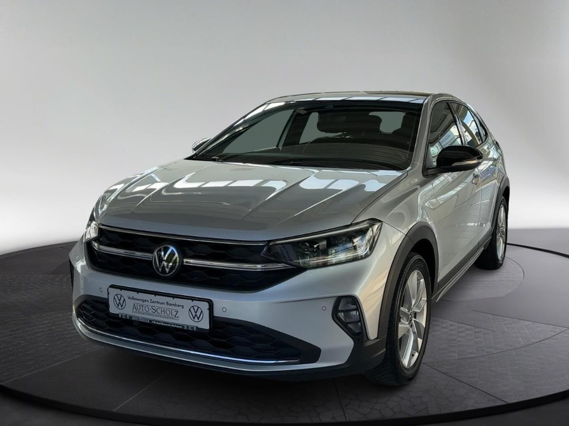 Volkswagen Taigo 2023 — Taigo 1.0 TSI Move DSG+GJR+AHK+PANO+RFK+MATRIX