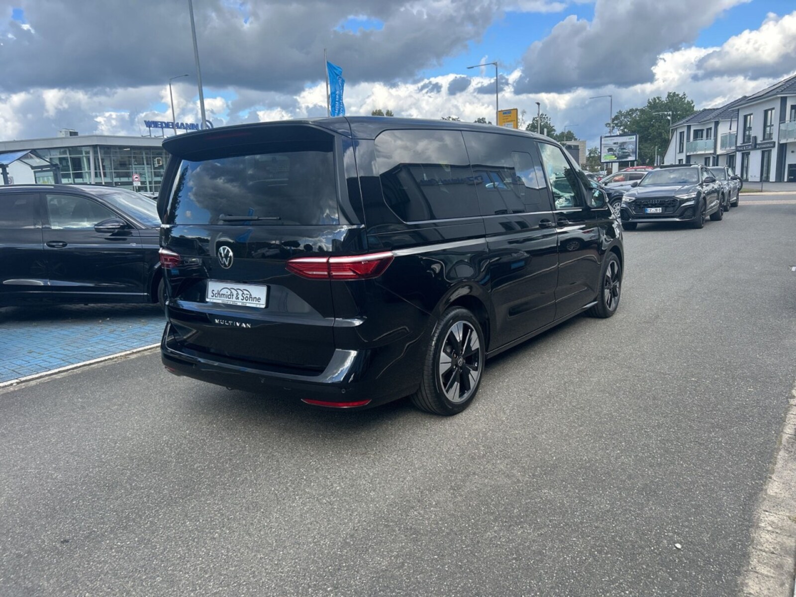 Volkswagen Multivan Langversion – Bild 4