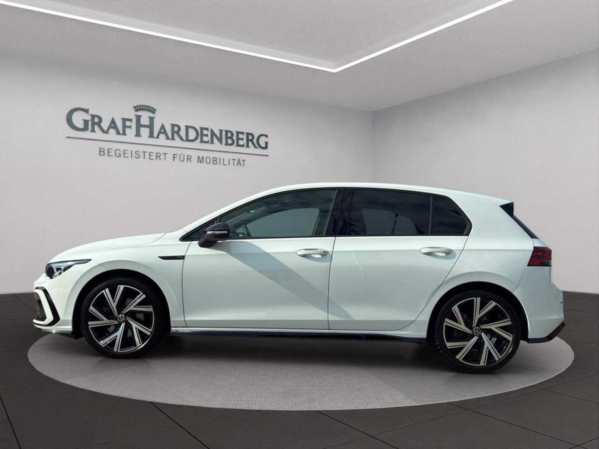 Volkswagen Golf R-Line