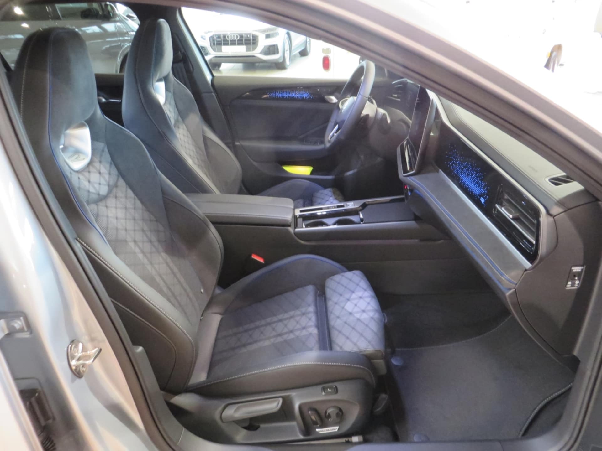 Volkswagen Passat R-Line