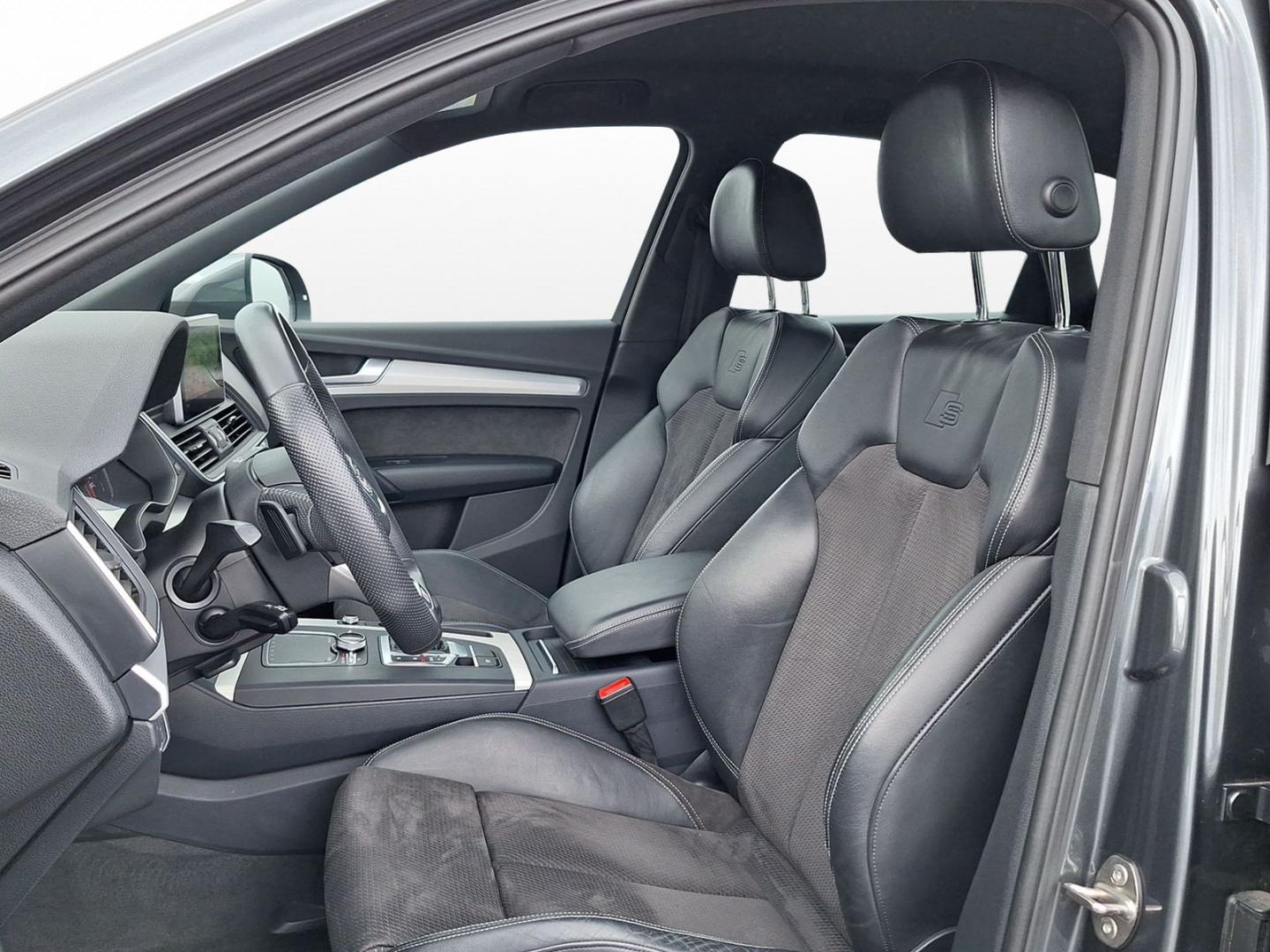 Bild über Audi Q5 Sport 2.0 TFSI quattro 185 kW (252 PS) S tronic - for more details contact your dealer