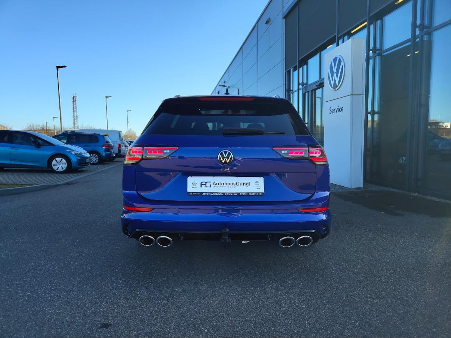 Volkswagen Golf Variant R