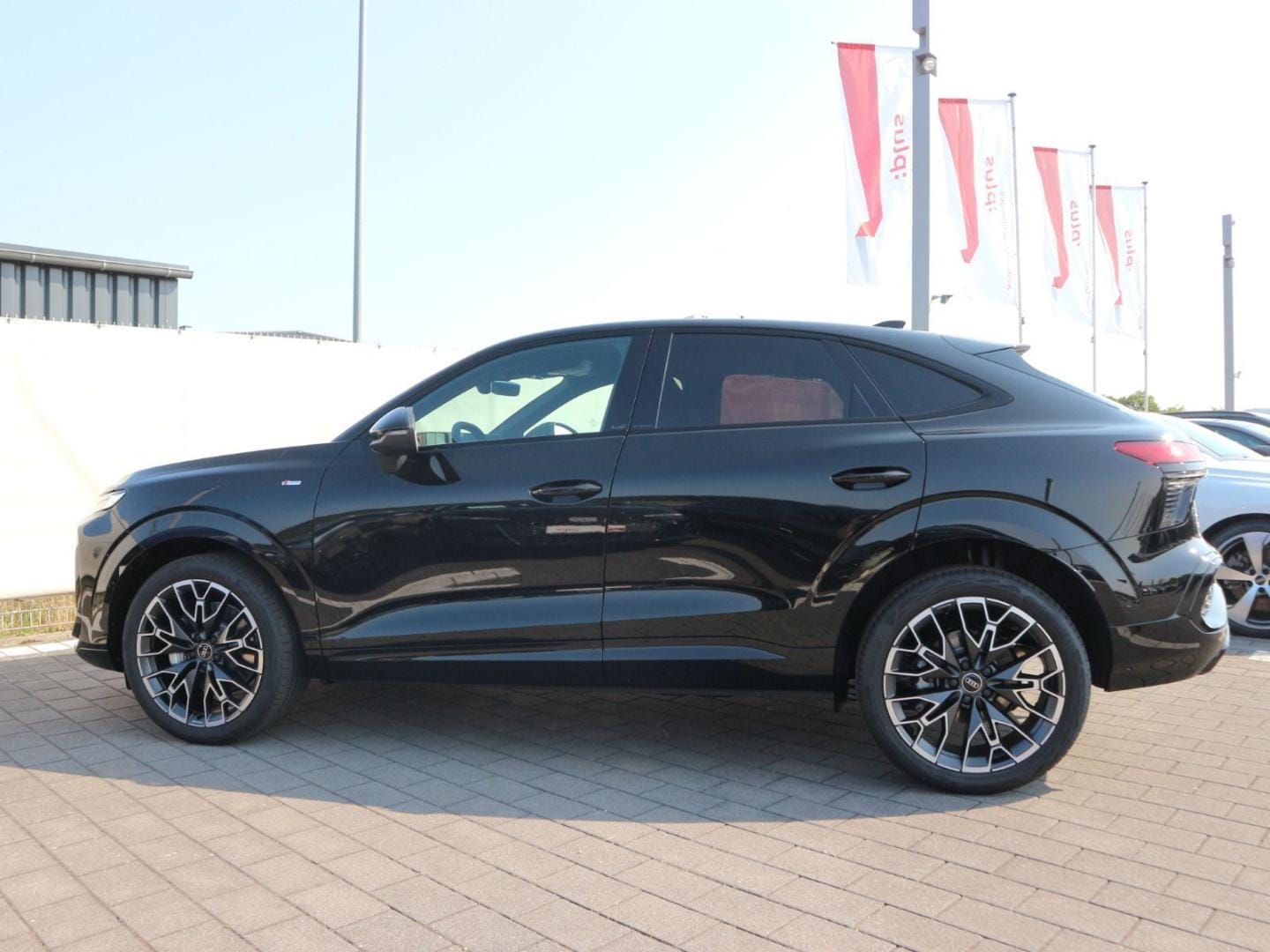 Bild über Audi Q3 Sportback TDI quattro 142 kW S tronic - für weitere Informationen kontaktieren Sie den Audi Partner