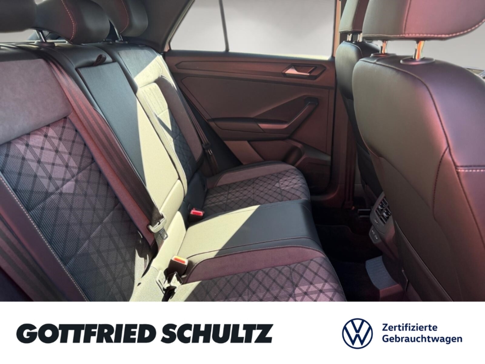 Volkswagen T-Roc – Bild 8