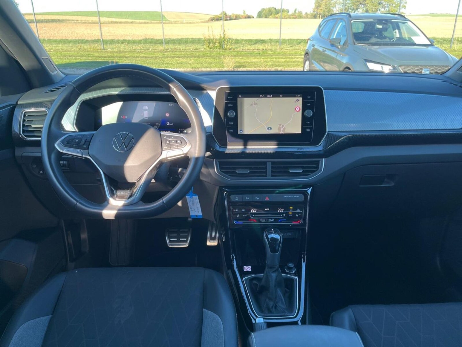 Volkswagen T-Cross – Bild 11