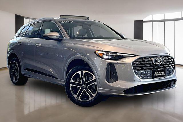 2025 Audi Q5 40 Premium Plus's photo