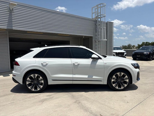 2026 Audi Q8