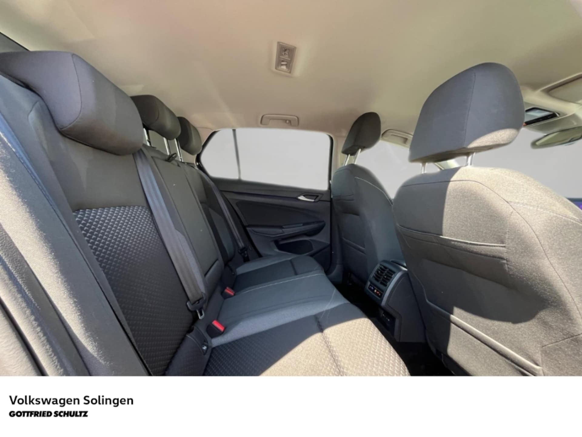 Volkswagen Golf Active