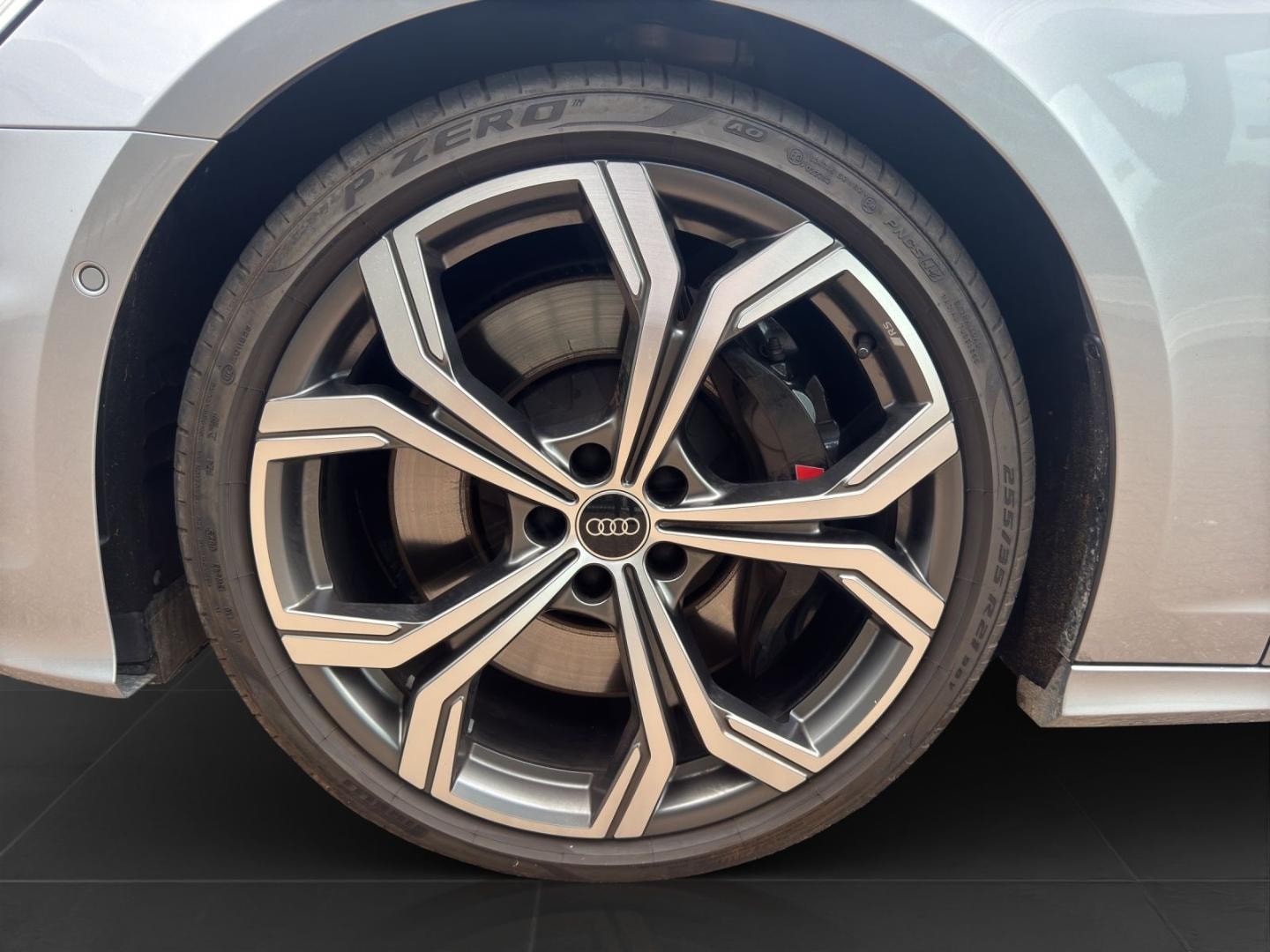 Bild über Audi S6 Limousine TDI quattro tiptronic - für weitere Informationen kontaktieren Sie den Audi Partner