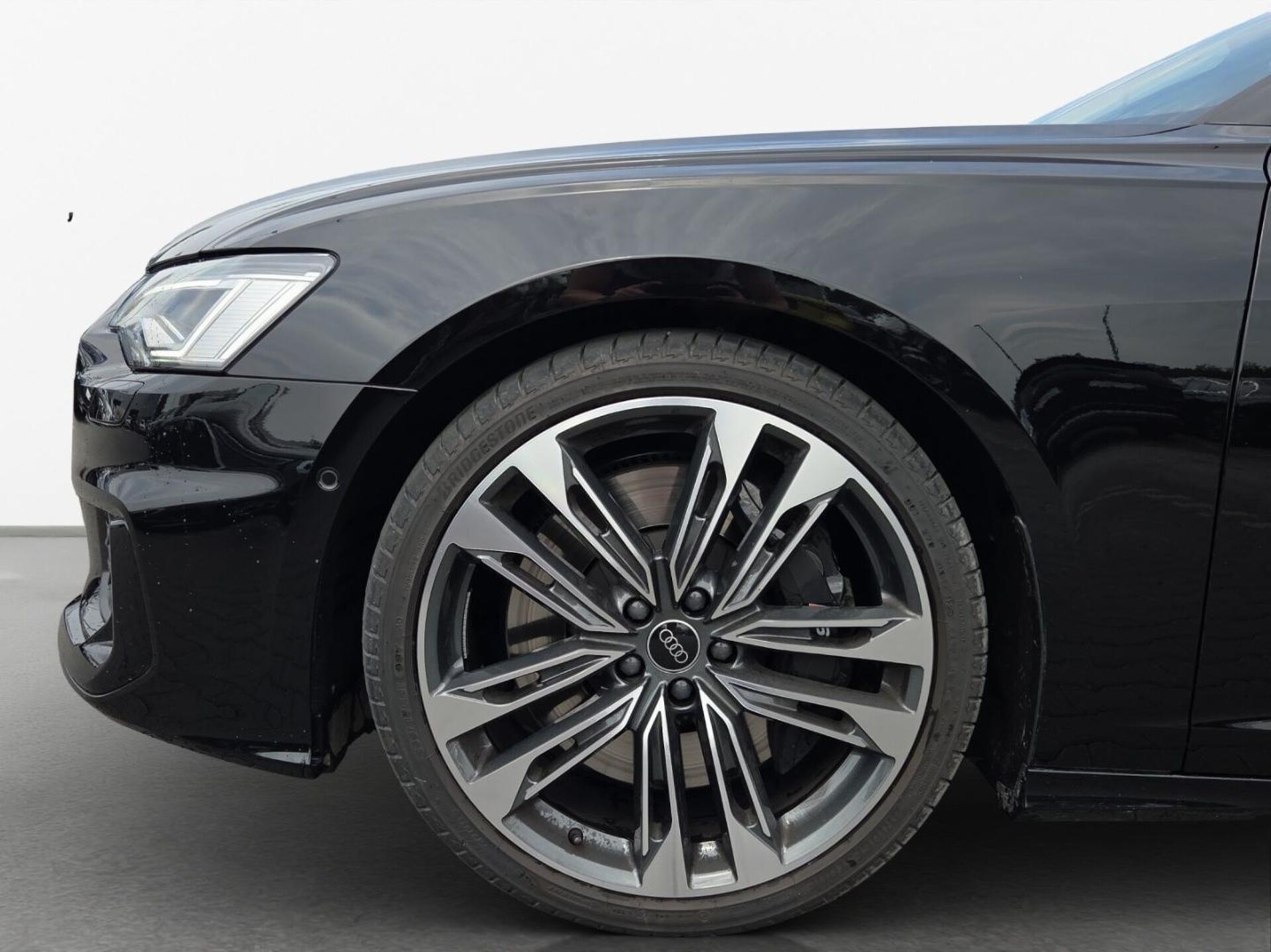 Audi S6 Avant