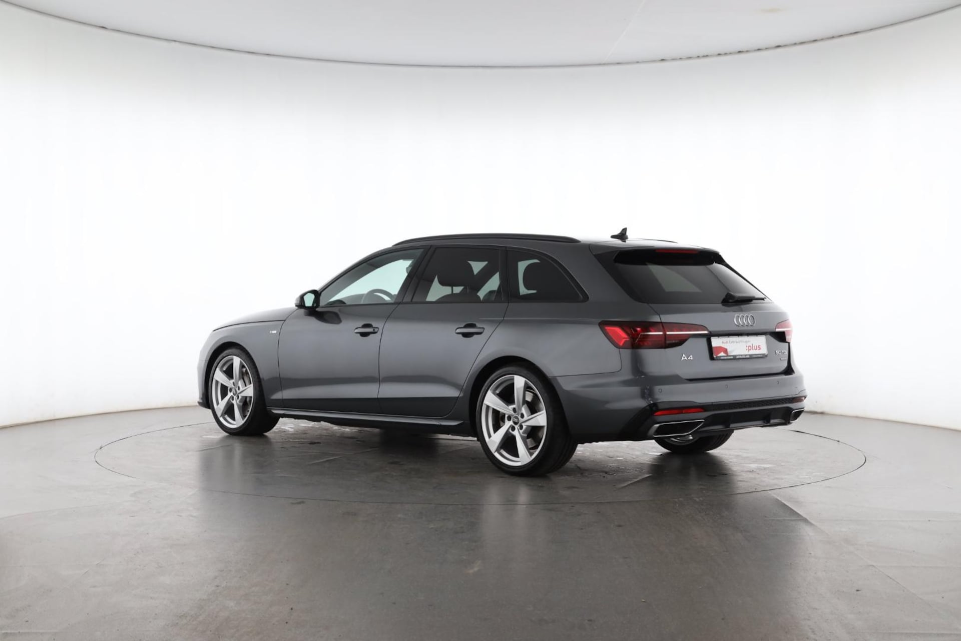 Audi A4 Avant S line