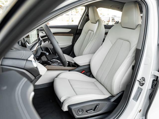 2026 Audi A6 Premium Plus - Photo 15