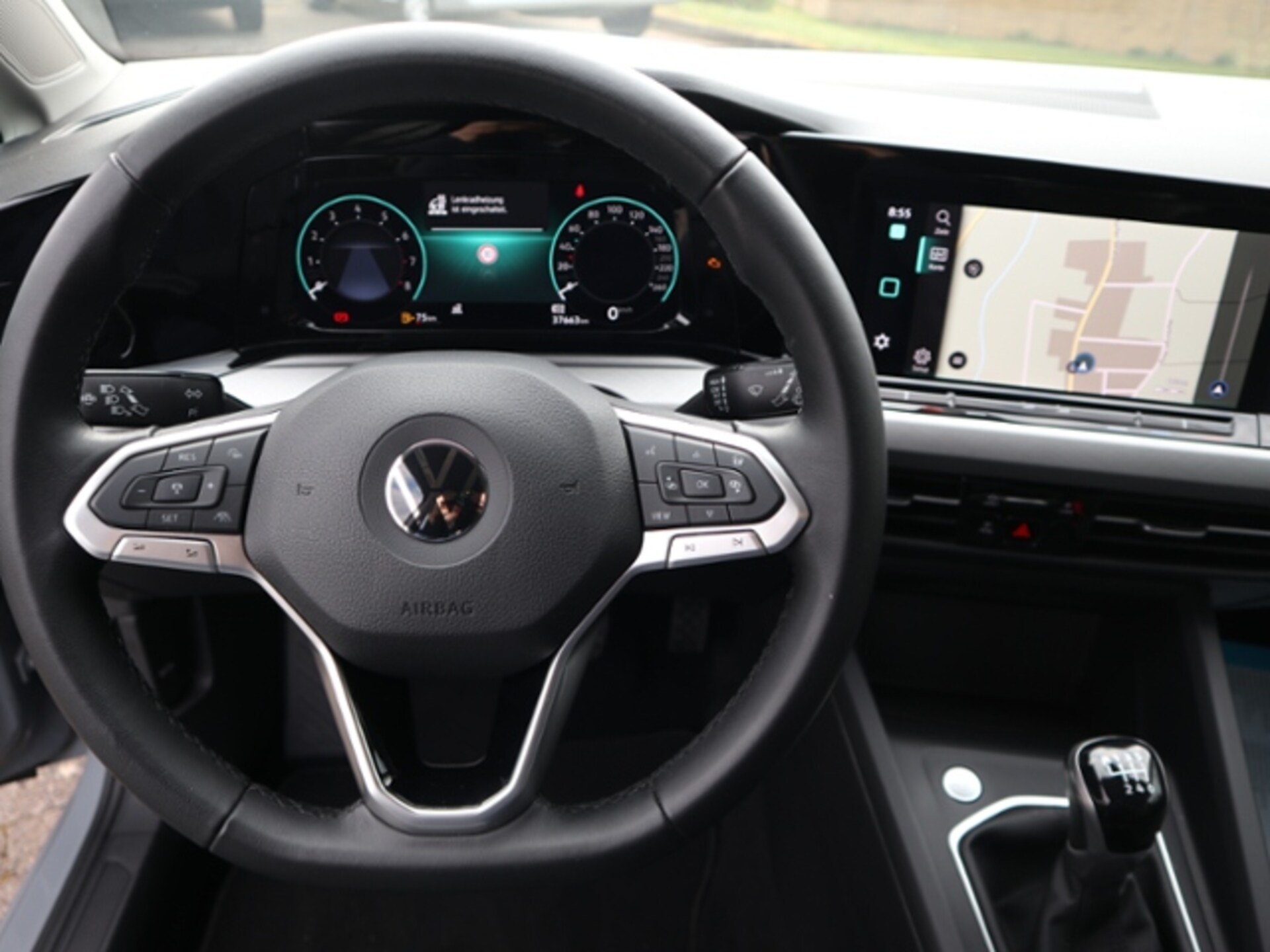 Volkswagen Golf Life