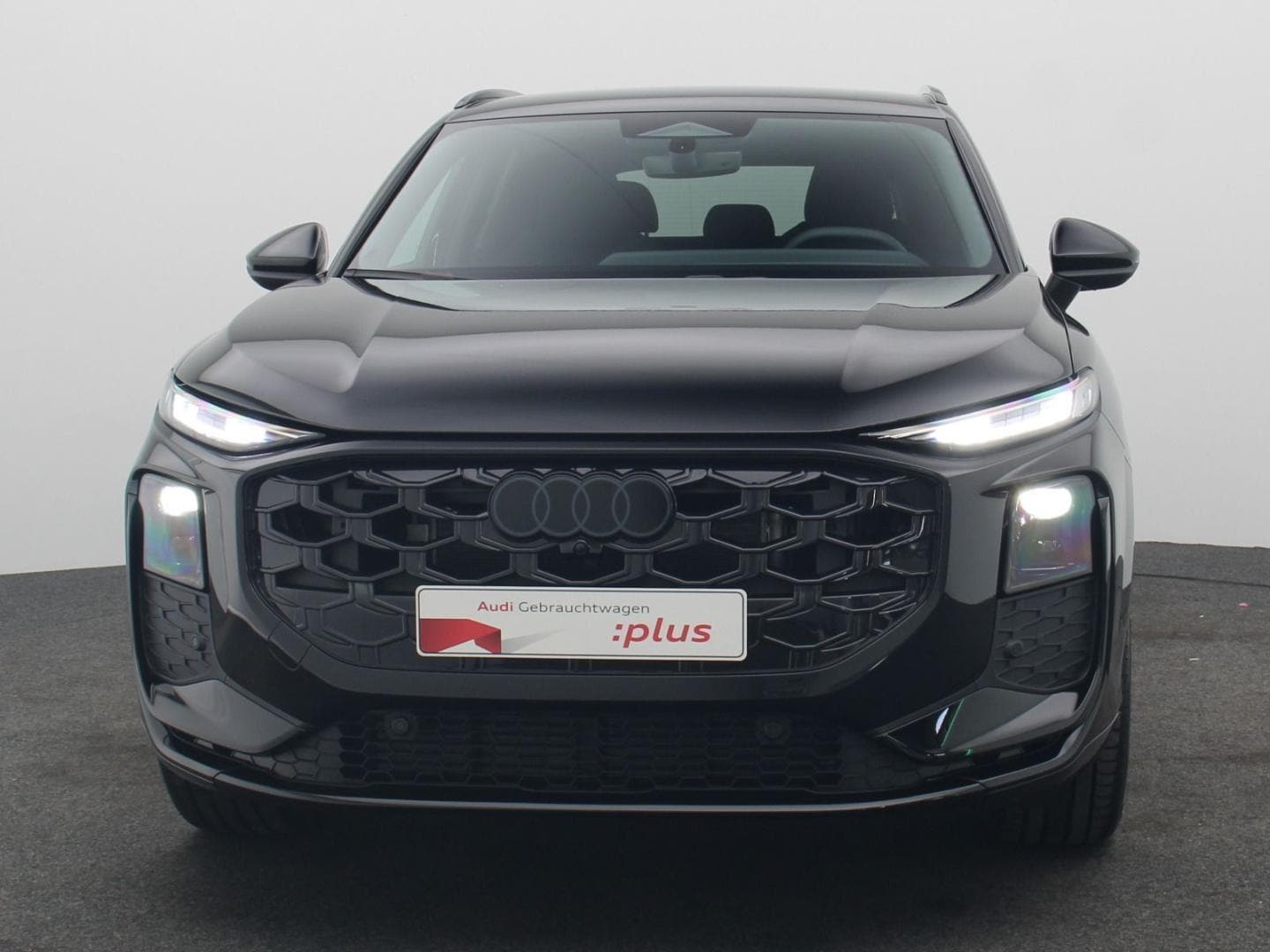 Bild über Audi Q3 SUV TFSI 110 kW S tronic - für weitere Informationen kontaktieren Sie den Audi Partner