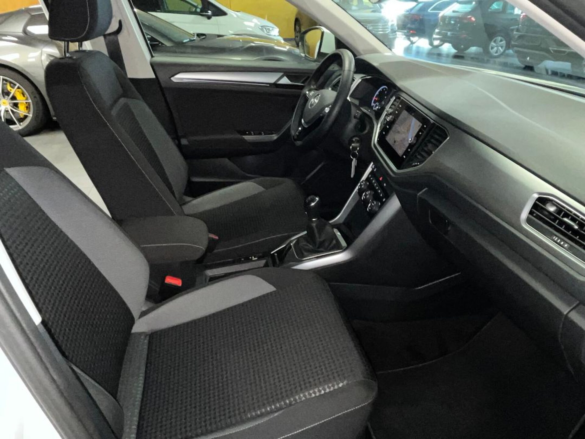 Volkswagen T-Roc Active