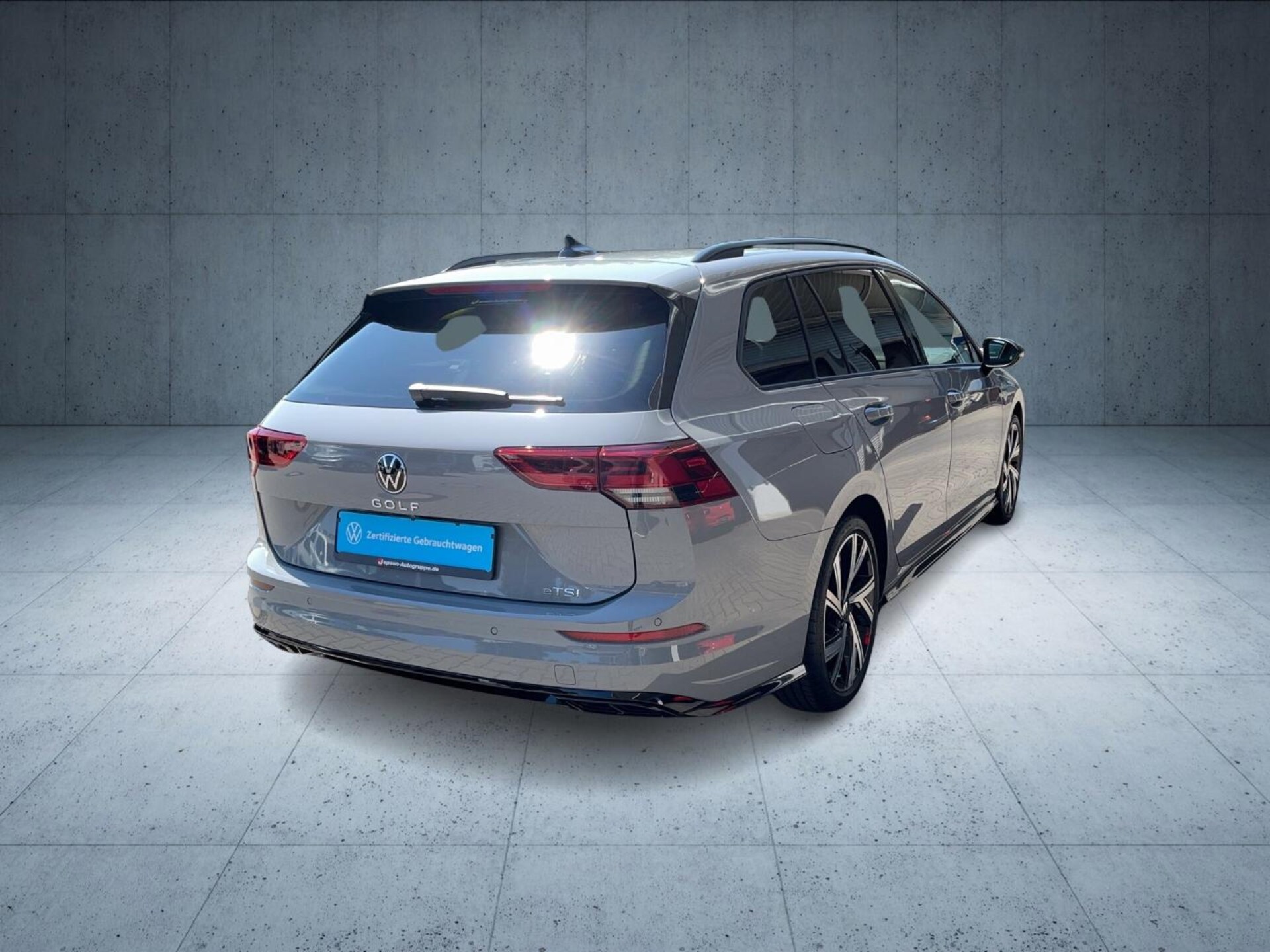 Volkswagen Golf Variant R-Line