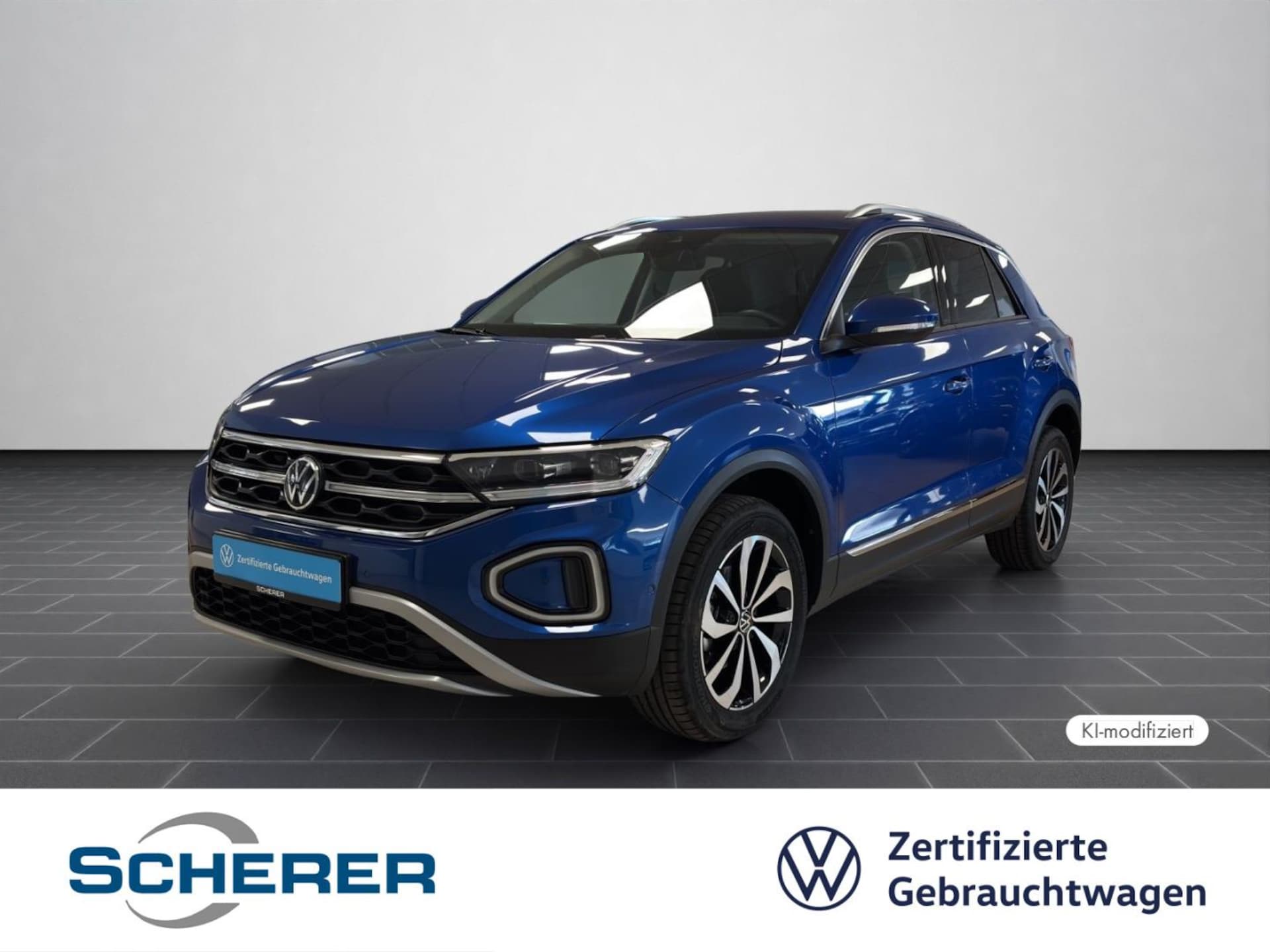 Volkswagen T-Roc 2025 — T-Roc 1.5 TSI Style DSG NAVI MATRIX SHZ ACC RearView 17"