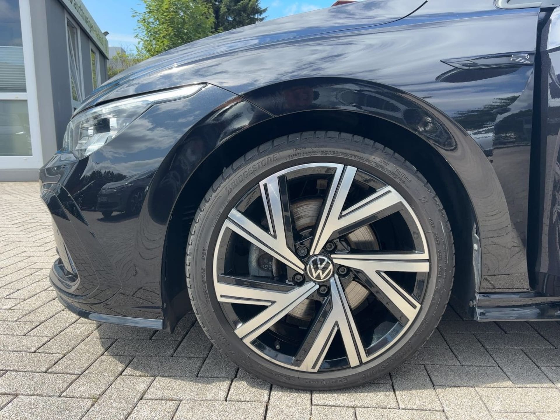 Volkswagen Golf Variant R-Line